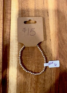 Dainty Gold Beaded Bracelet (Size 6)
