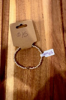 Dainty Gold Beaded Bracelet (Size 5.5)